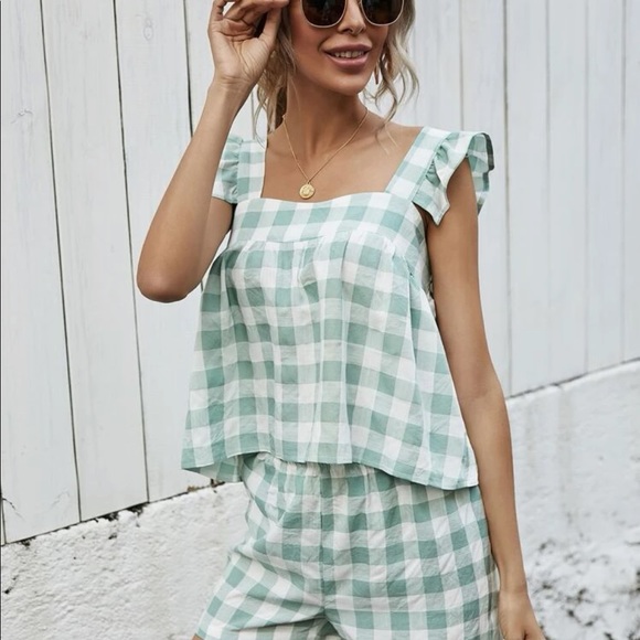 NEW Gingham ruffle strap top and shorts - Picture 6 of 7